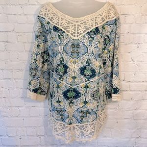 Solitaire uniquely hand crafted beautiful blouse nwt